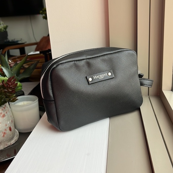 Hackett Handbags - Hackett London black leather inflight travel bag : unlocked never used